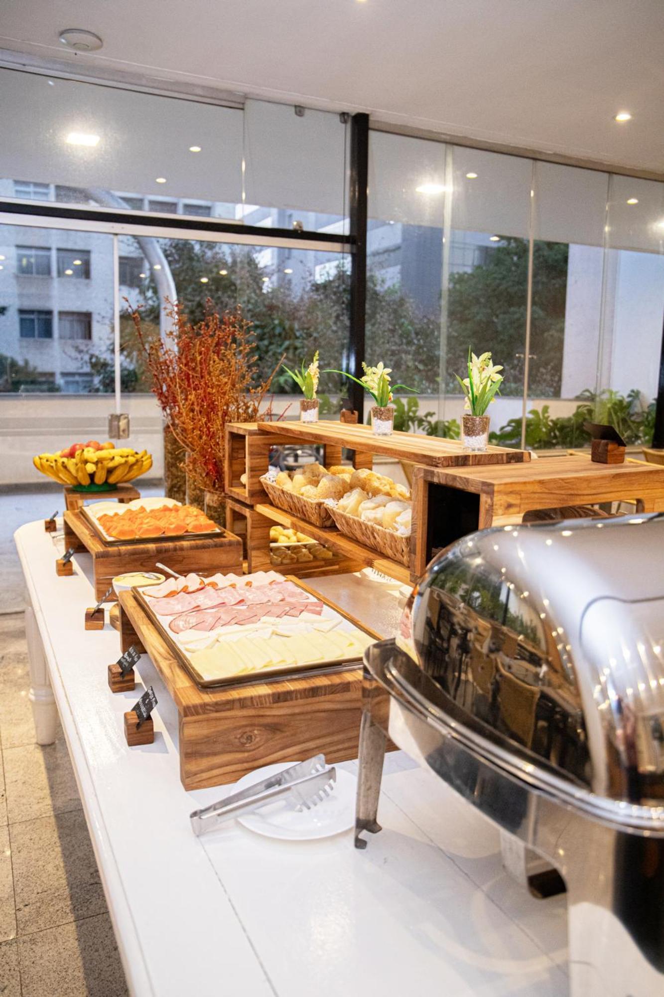 Hotel Bh Palace 벨루오리존치 외부 사진